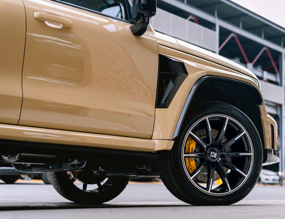 Mallcas™ Glossy Desert Yellow Vinyl Wrap (PET Liner)