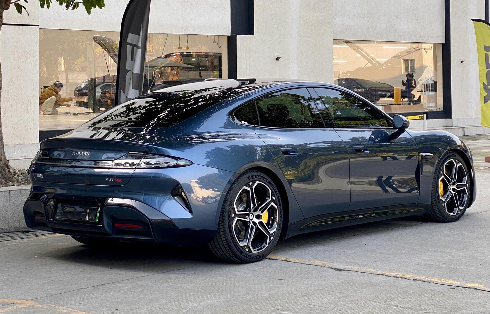 Mallcas™ Glossy Metallic Cambrian Limestone Vinyl Wrap (PET Liner)