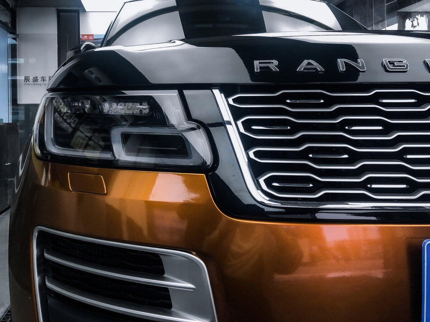 Mallcas™ Glossy Metal Liquid Bronze Vinyl Wrap (PET Liner)