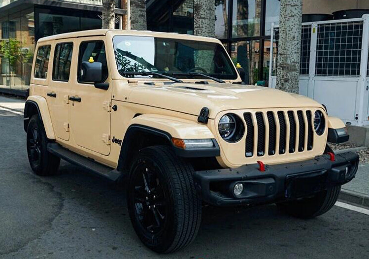 Mallcas™ Glossy Pasadena Yellow Vinyl Wrap (PET Liner)