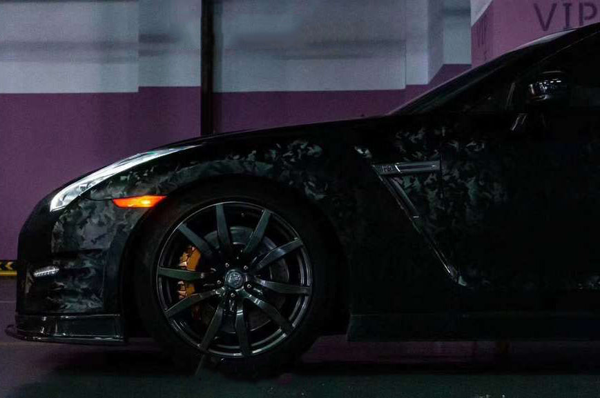 Mallcas™ Camouflage Black Carbon Fiber Vinyl Wrap (PET Liner)