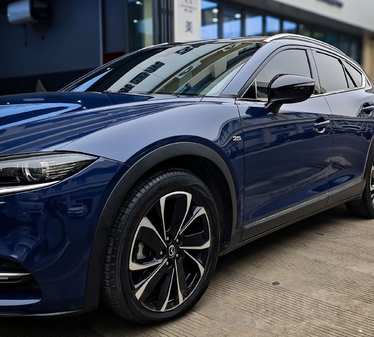 Mallcas™ Glossy Midnight Blue Vinyl Wrap (PET Liner)