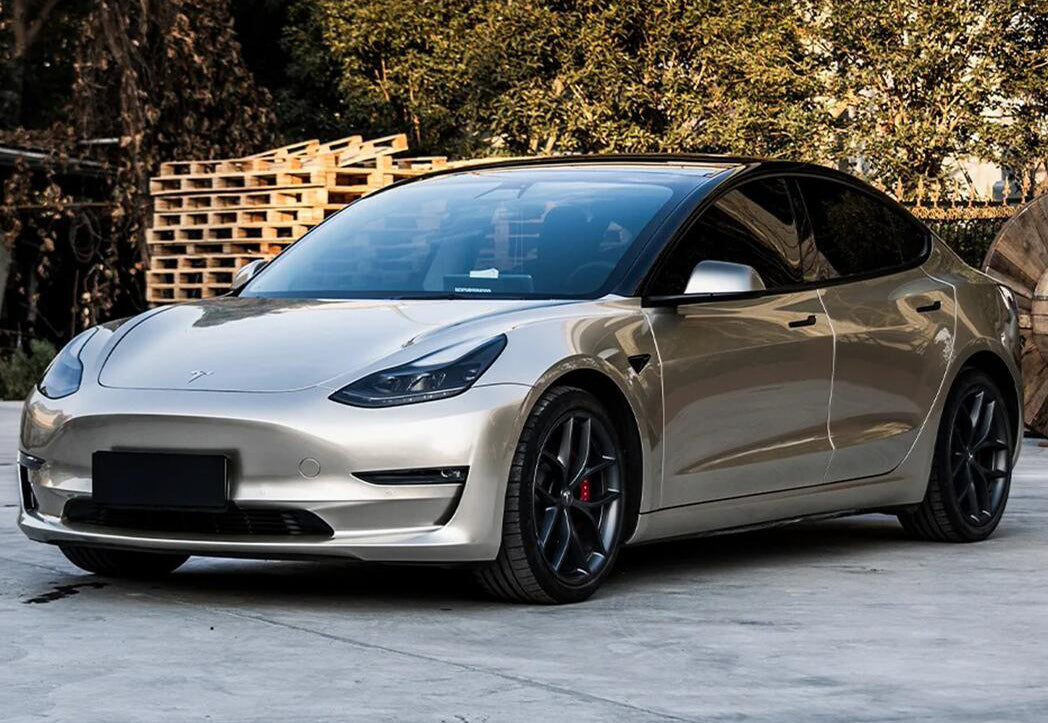 Mallcas™ Glossy Liquid Metallic Champagne Gold Vinyl Wrap (PET Liner)