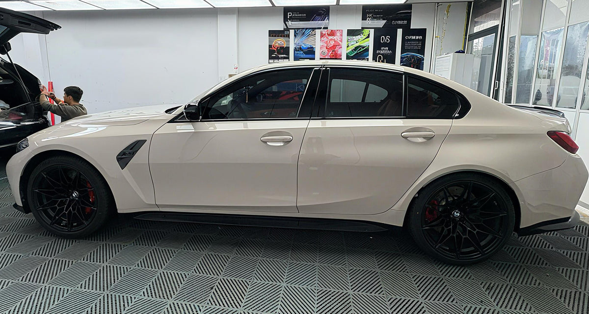 Mallcas™ Glossy Genmai Tan Vinyl Wrap (PET Liner)