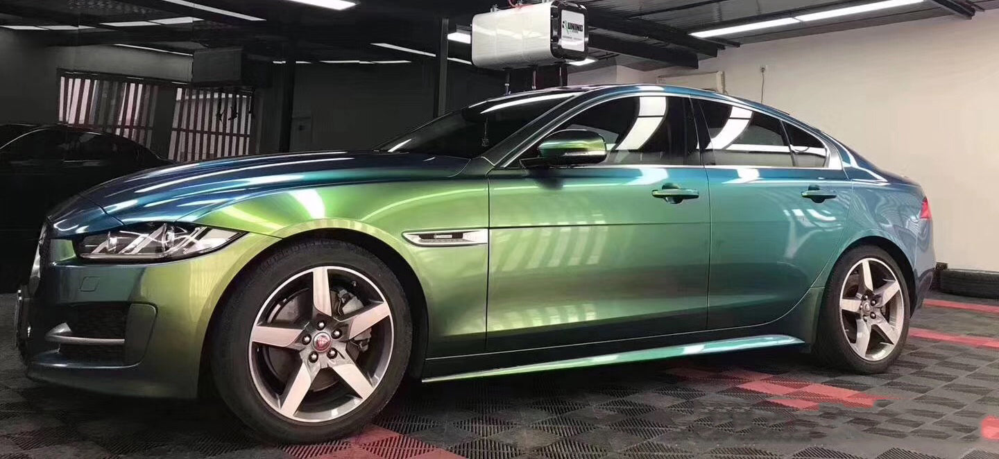 Mallcas™ Glossy Chameleon Jungle Green Vinyl Wrap (PET Liner)