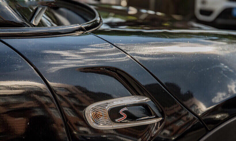 Mallcas™ Glossy Metal Graphite Black Vinyl Wrap (PET Liner)