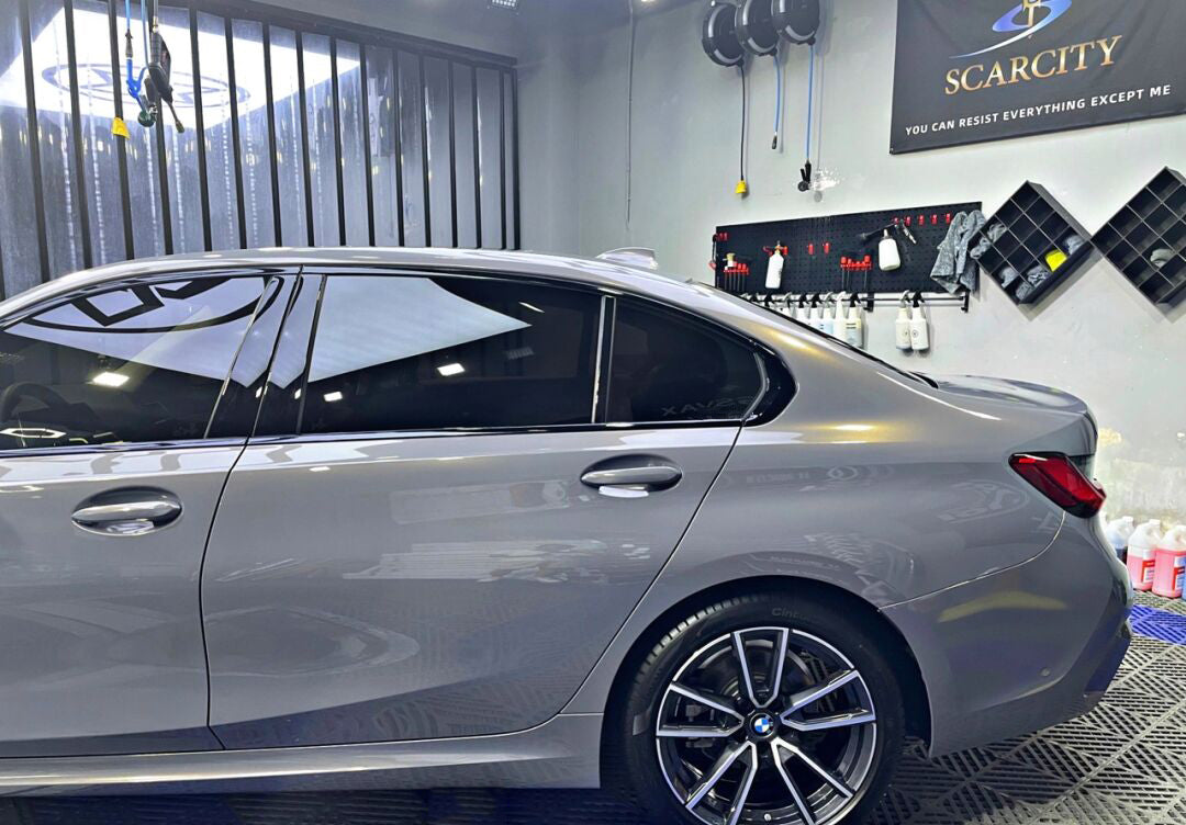 Mallcas™ Glossy Metallic Bernina Grey Vinyl Wrap