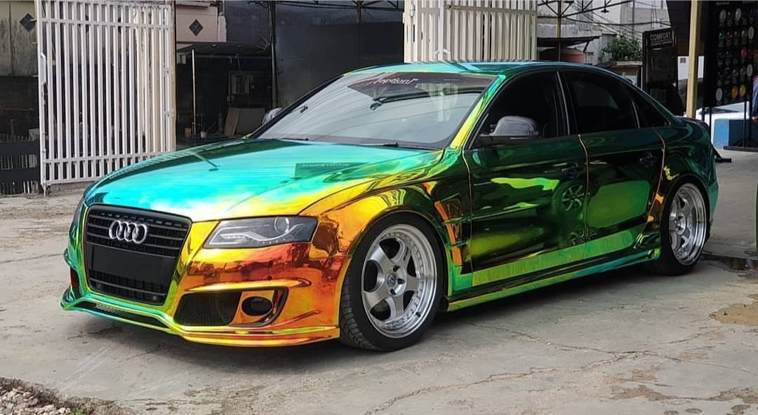 Mallcas™ Glossy Rainbow Chrome Green Vinyl Wrap (PET Liner)