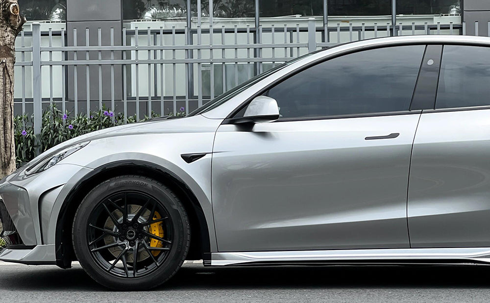 Mallcas™ Glossy Liquid Metallic Fluorescein Silver Vinyl Wrap (PET Liner)
