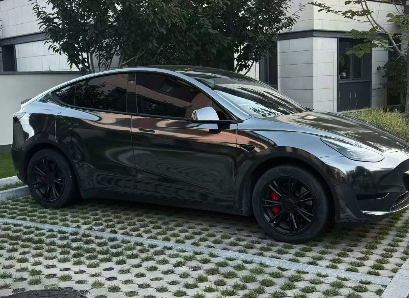 Mallcas™ Mirror Chrome Black Vinyl Wrap (PET Liner)