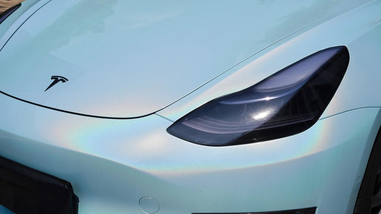 Mallcas™ Glossy Iridescent Ice Blue Vinyl Wrap (PET Liner)