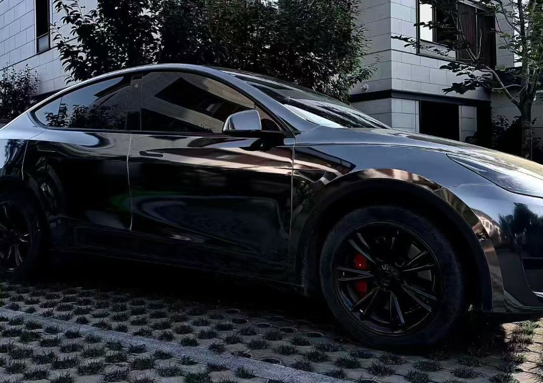Mallcas™ Mirror Chrome Black Vinyl Wrap (PET Liner)