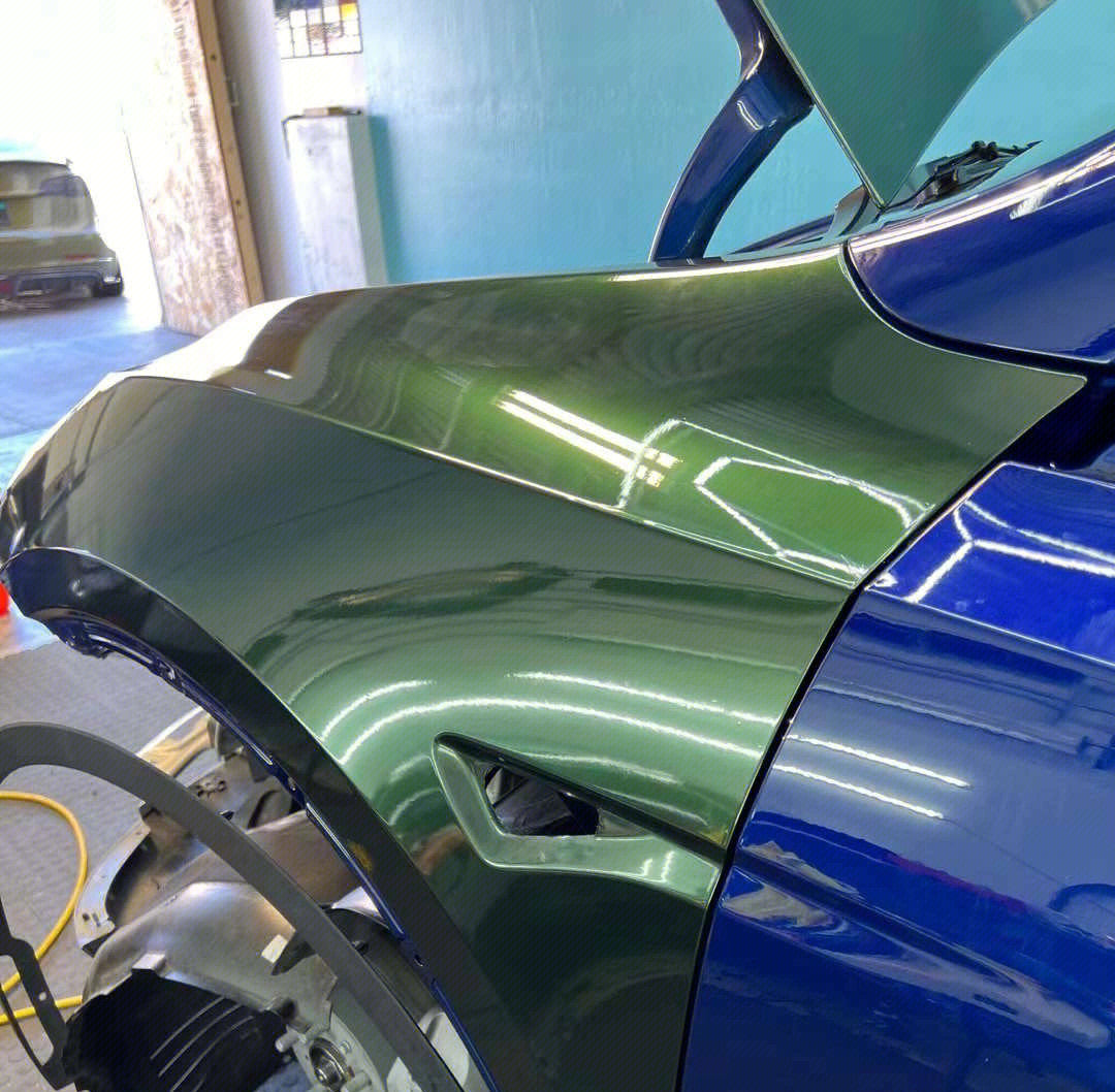 Mallcas™ Glossy Metallic Midnight Green Vinyl Wrap