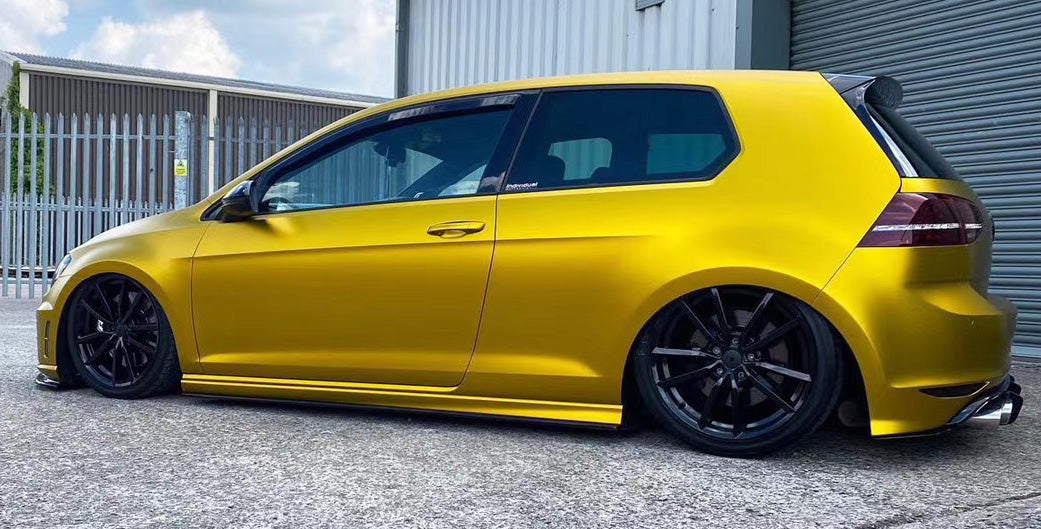 Mallcas™ Matte Chrome Gold Vinyl Wrap (PET Liner)