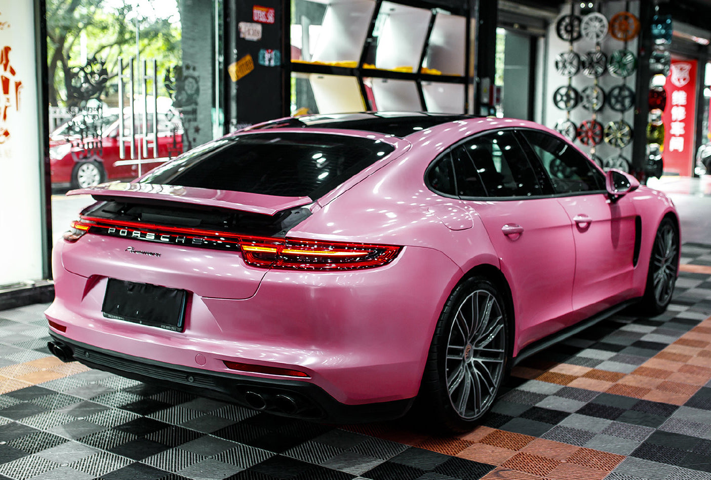 Mallcas™ Glossy Metallic Shell Pink Vinyl Wrap (PET Liner)