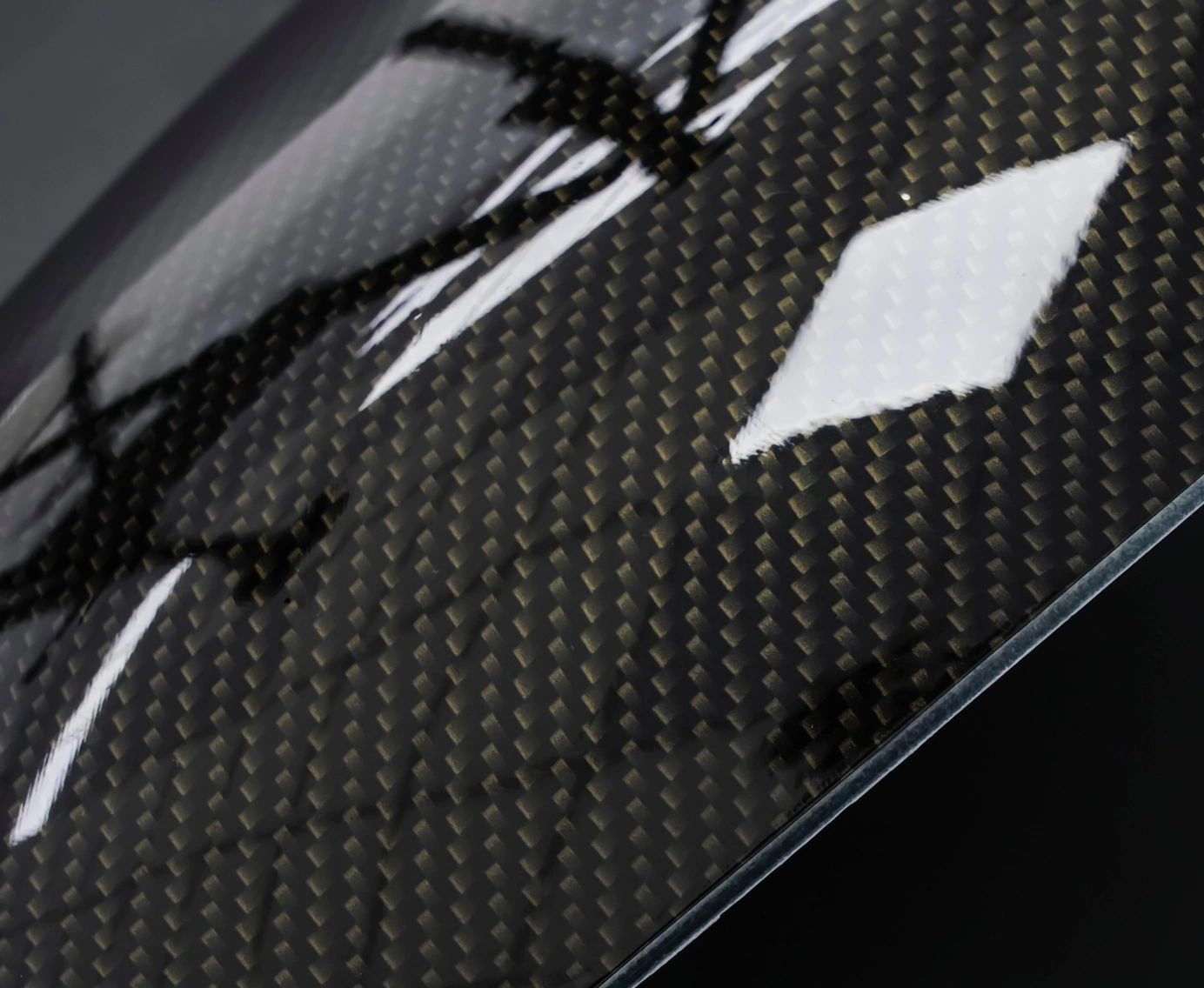 Mallcas™ Glossy Emulational Carbon Vinyl Wrap (PET Liner)