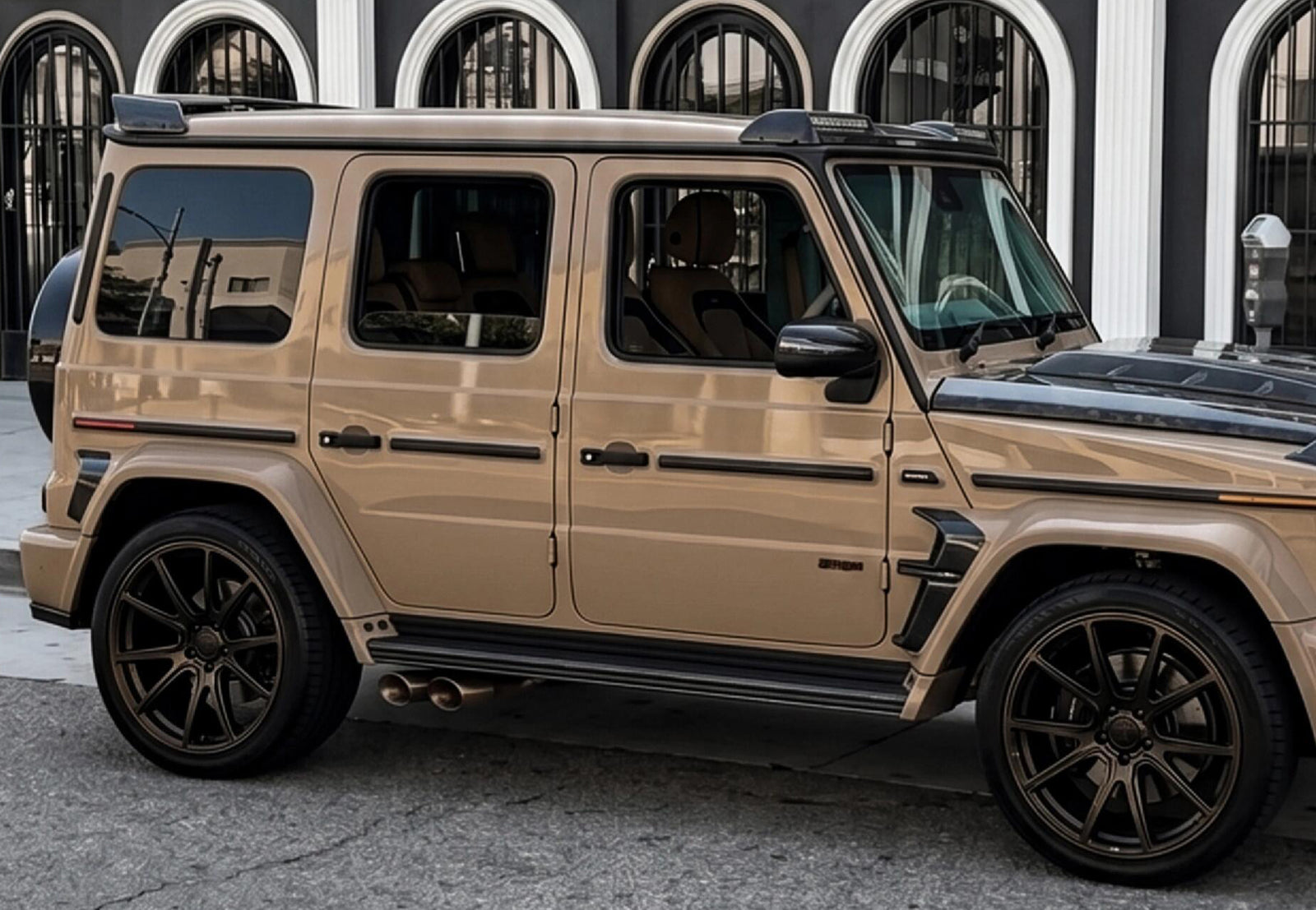 Mallcas™ Glossy Hazelnut Brown Vinyl Wrap (PET Liner)
