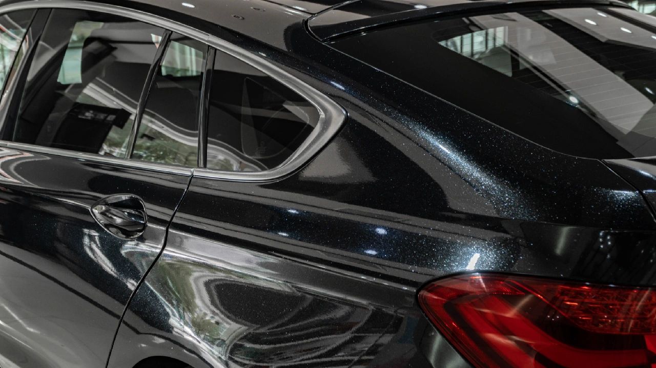 Mallcas™ Glossy Sparkle Black Vinyl Wrap (PET Liner)