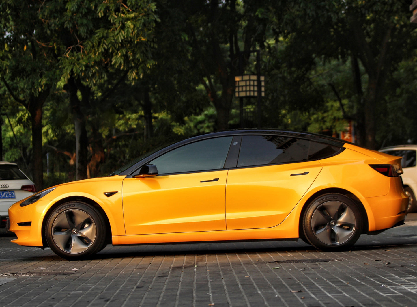 Mallcas™ Glossy Metallic Yellow Vinyl Wrap