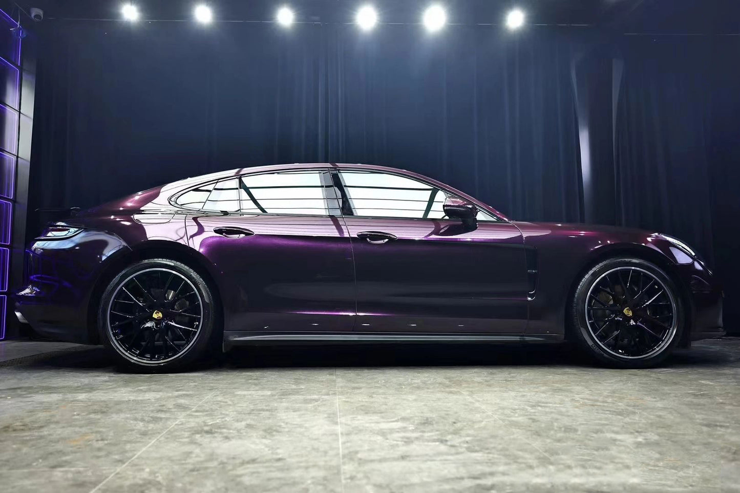 Mallcas™ Glossy Metallic Amethyst Vinyl Wrap (PET Liner)