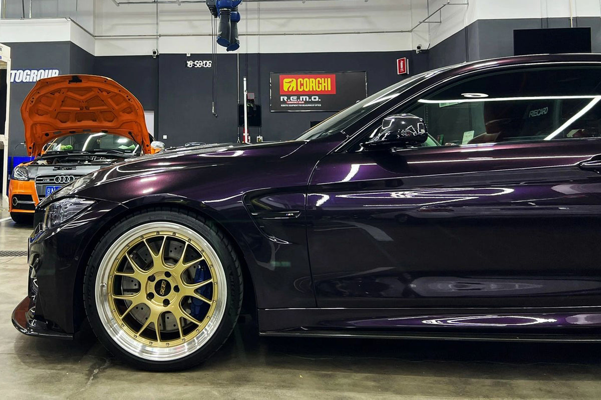 Mallcas™ Glossy Metallic Gentian Purple Vinyl Wrap (PET Liner)