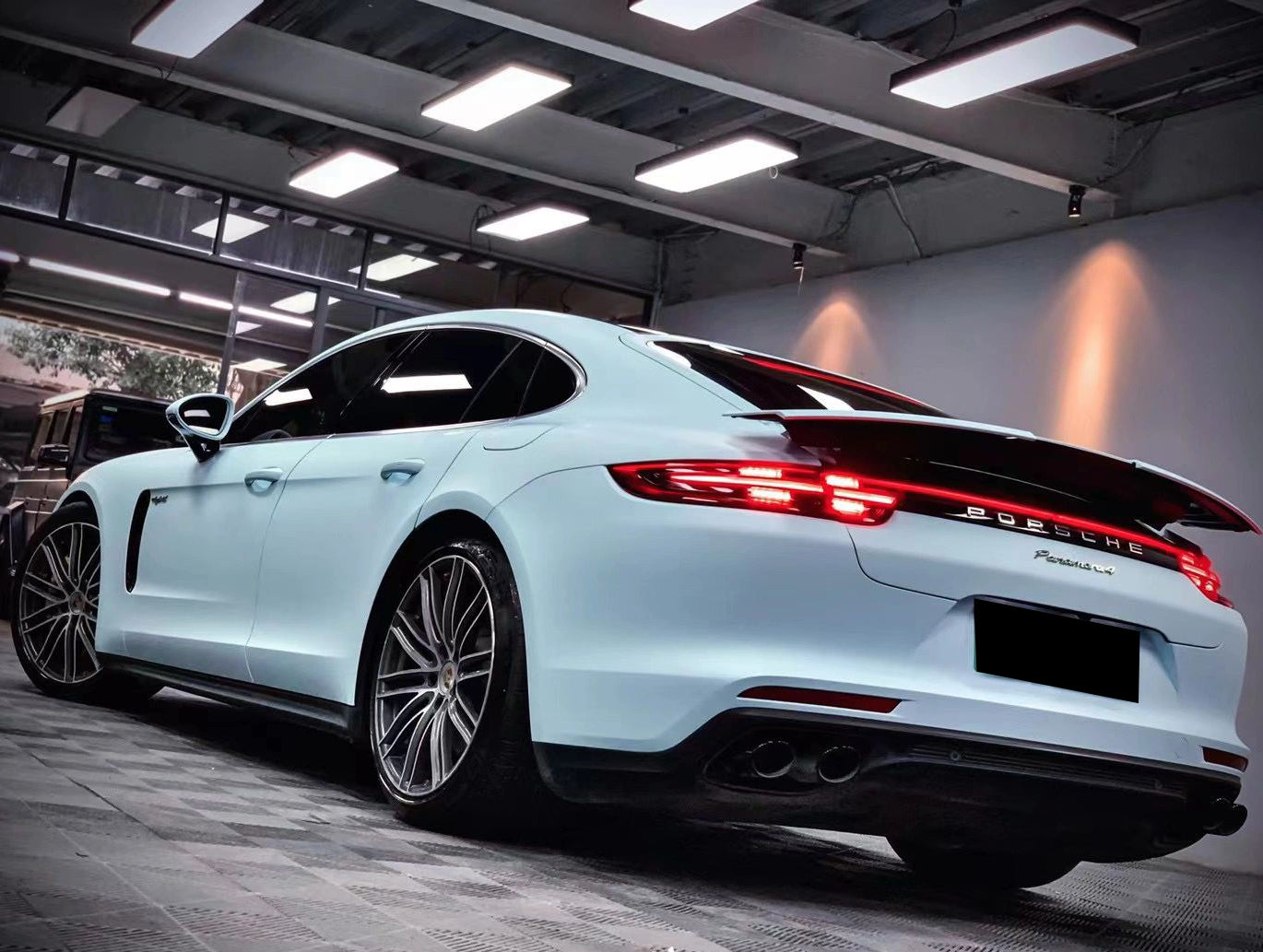 Mallcas™ Super Matte Muriwai White Vinyl Wrap