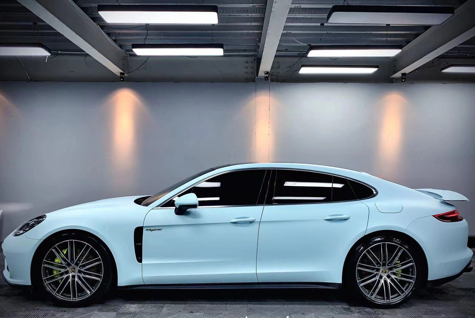 Mallcas™ Super Matte Muriwai White Vinyl Wrap