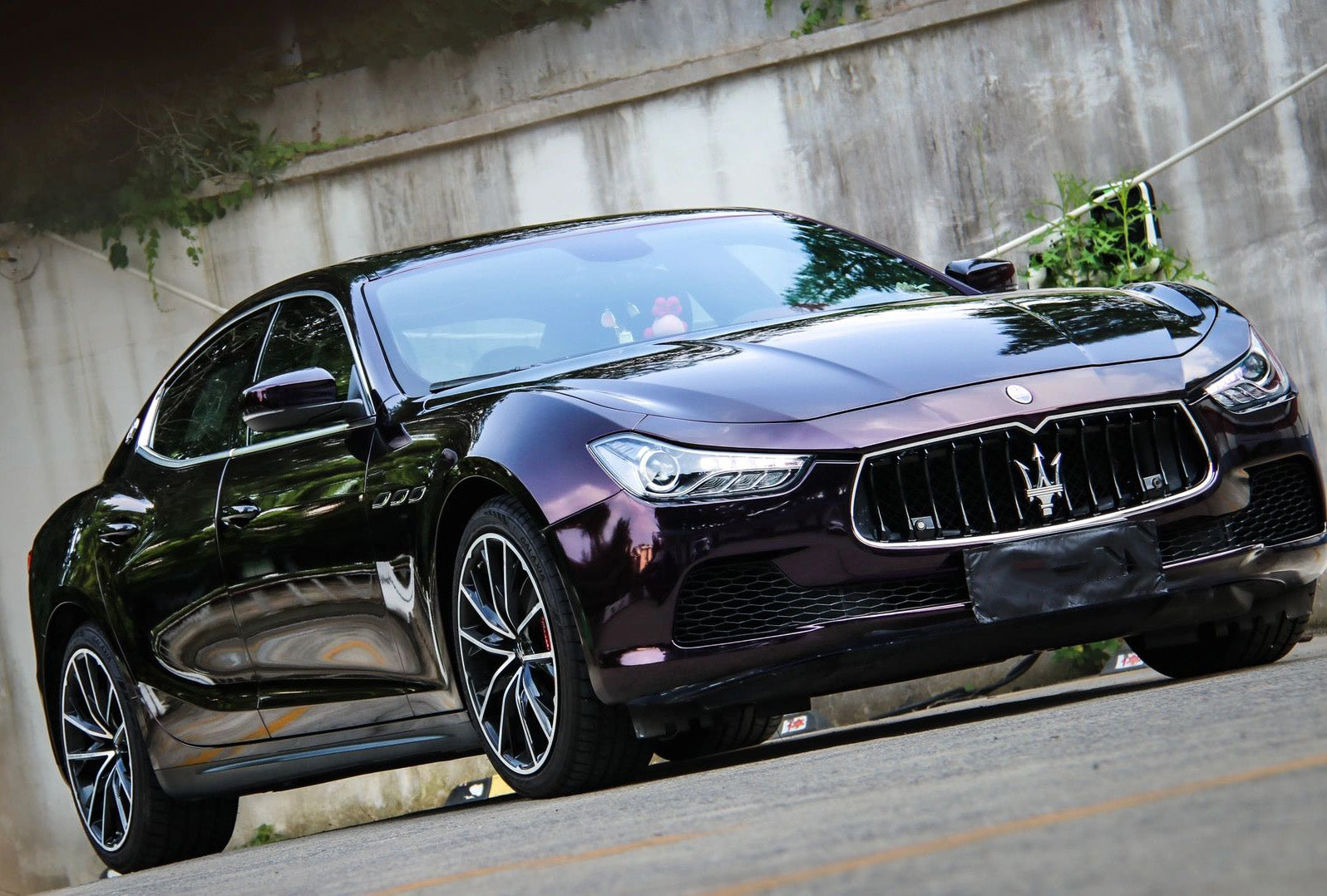 Mallcas™ Glossy Metallic Gentian Purple Vinyl Wrap (PET Liner)