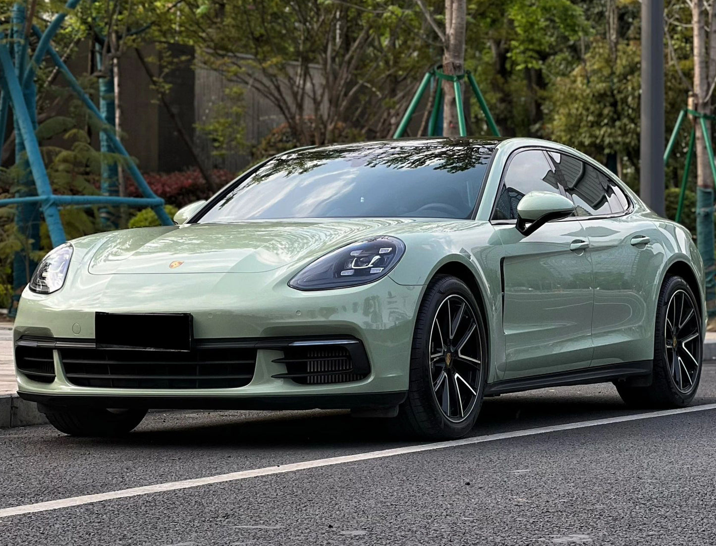 Mallcas™ Glossy Khaki Green Vinyl Wrap (PET Liner)