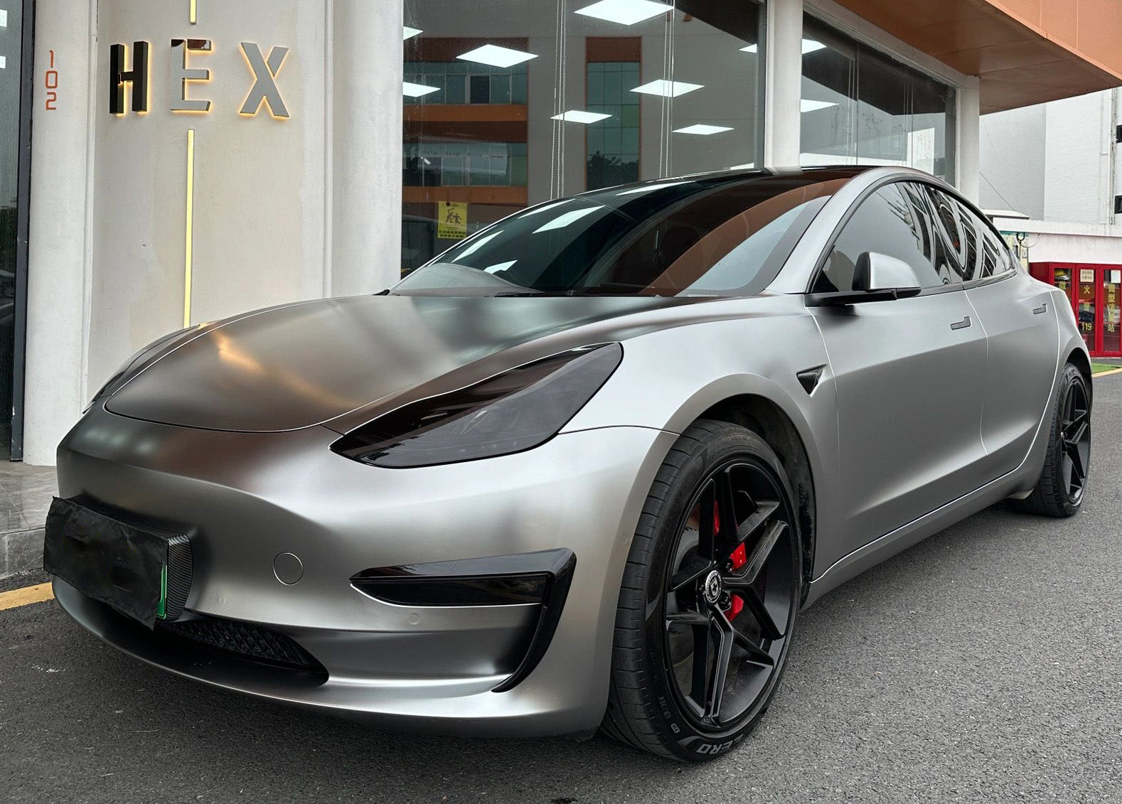 Mallcas™ Matte Liquid Silver Vinyl Wrap (PET Liner)