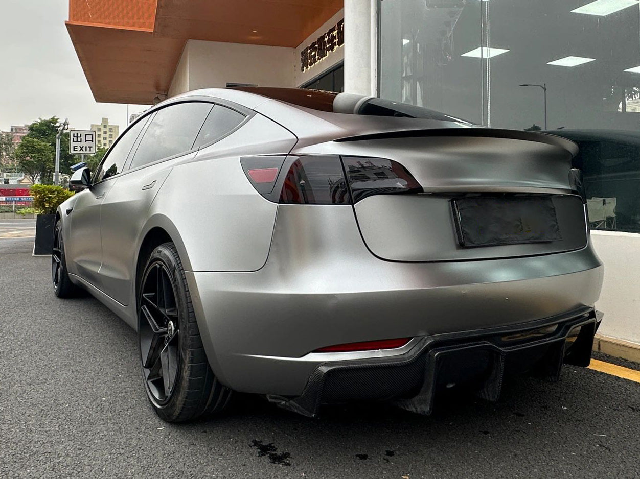 Mallcas™ Matte Liquid Silver Vinyl Wrap (PET Liner)