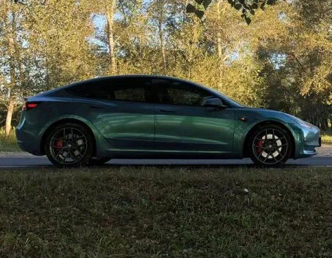 Mallcas™ Glossy Candy Metallic Neon Peacock Green Vinyl Wrap (PET Liner)