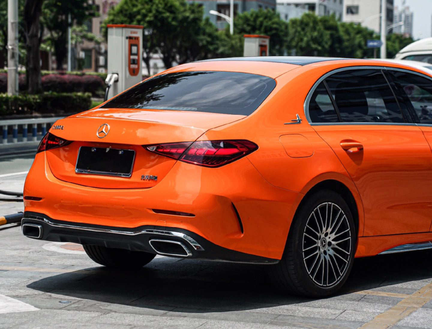 Mallcas™ Glossy Orange Vinyl Wrap