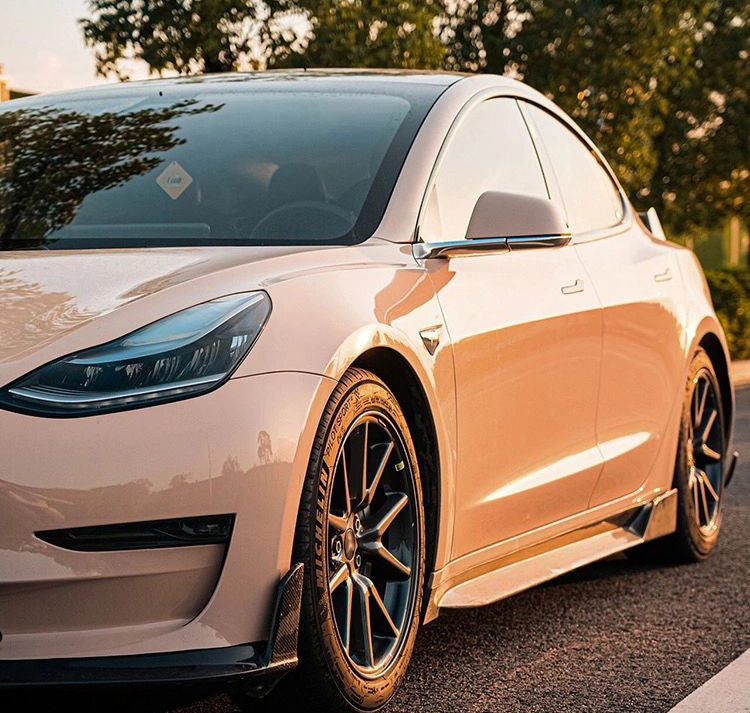 Mallcas™ Glossy Shine Latte Vinyl Wrap (PET Liner)