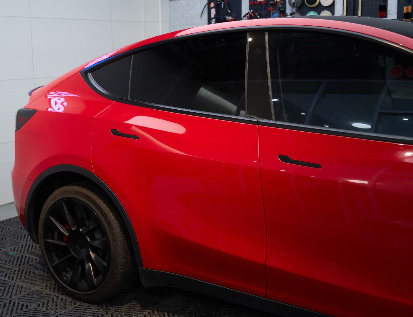 Mallcas™ Glossy Carmine Red Vinyl Wrap (PET Liner)