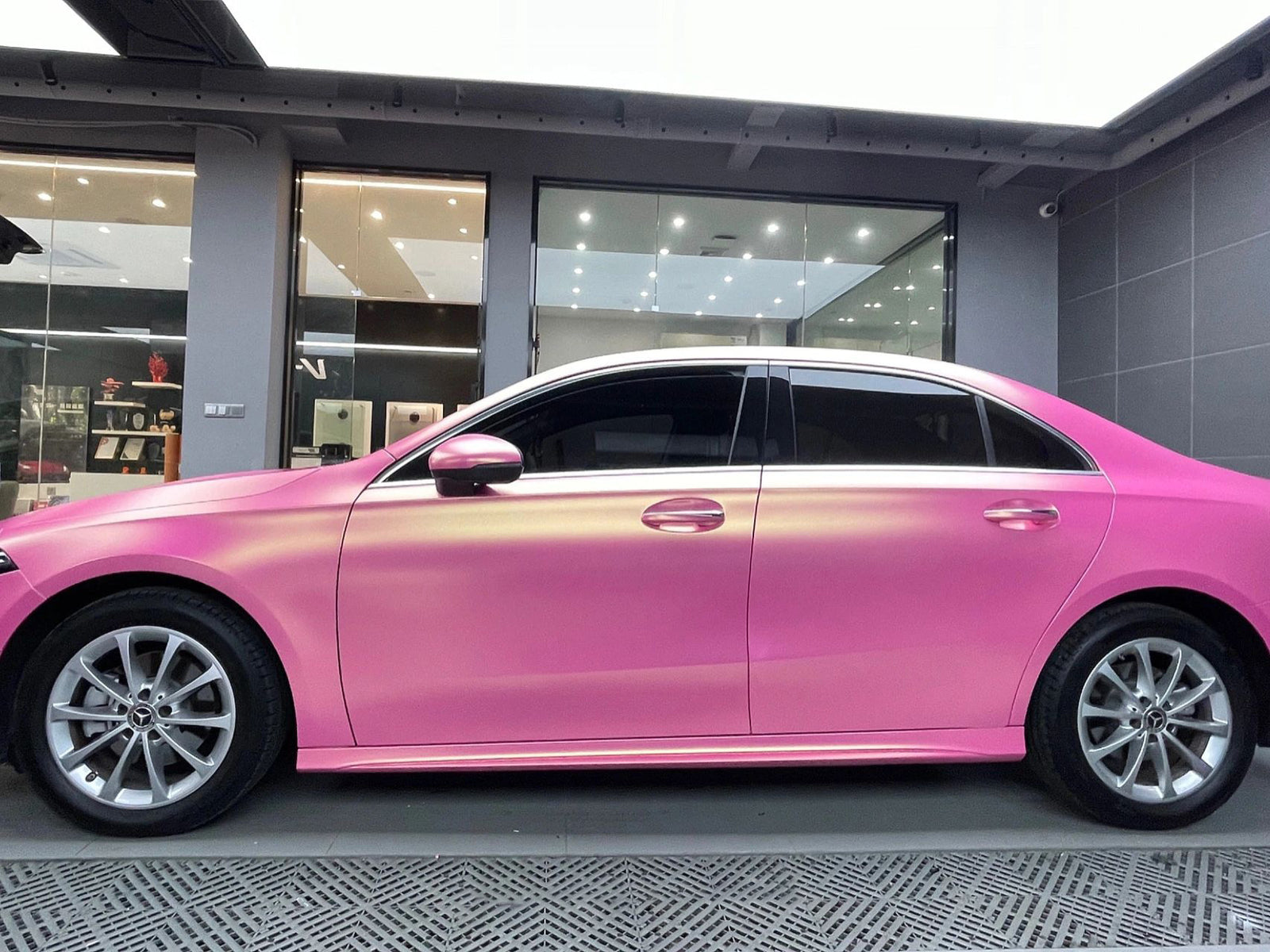 Mallcas™ Matte Diamond Gold Pink Vinyl Wrap