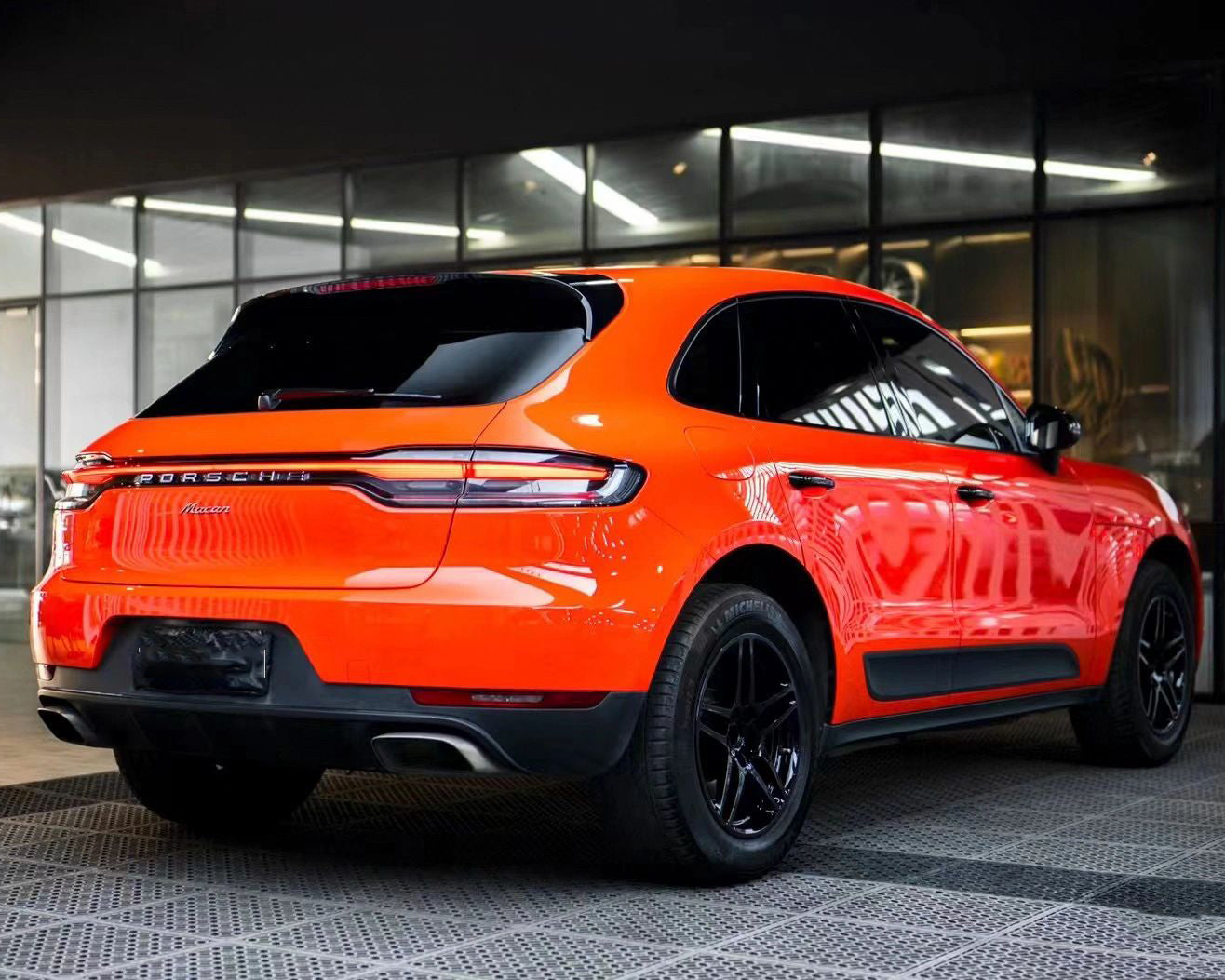 Mallcas™ Glossy Reddish Orange Vinyl Wrap (PET Liner)