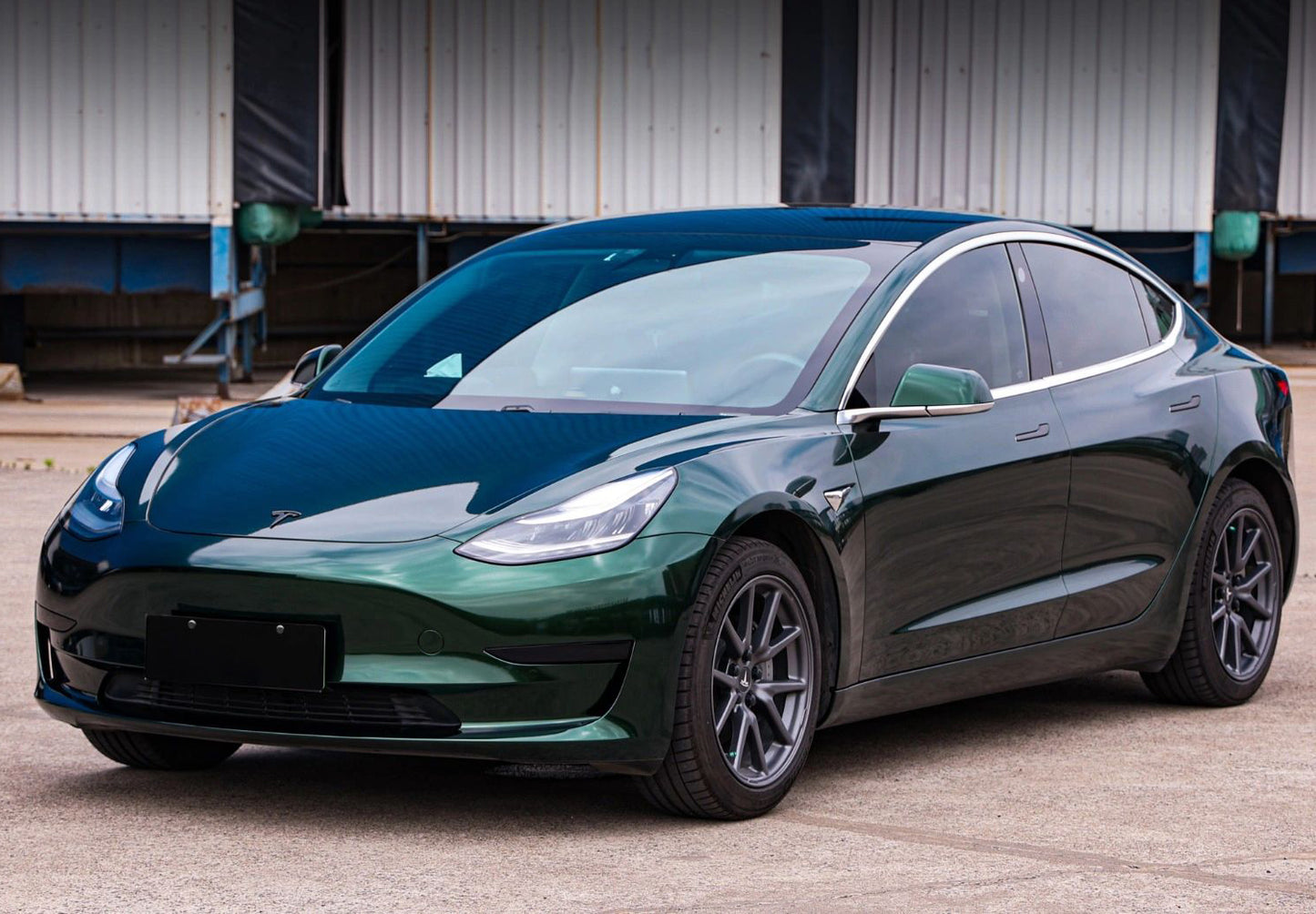 Mallcas™ Glossy Metallic Royal Green Vinyl Wrap