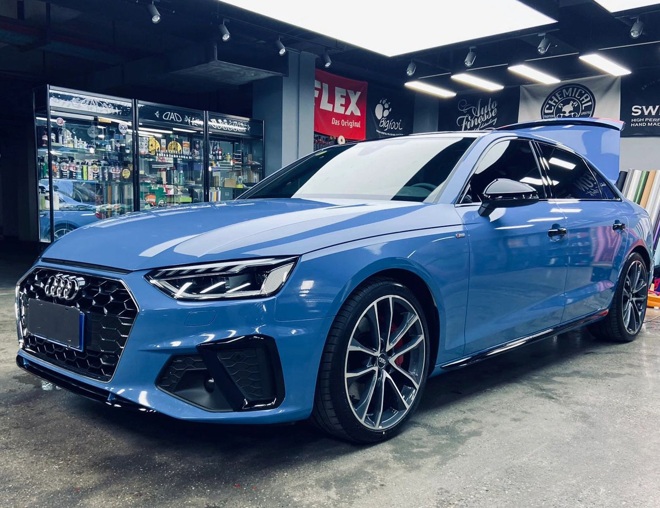 Mallcas™ Glossy Abudhabi Blue Vinyl Wrap (PET Liner)