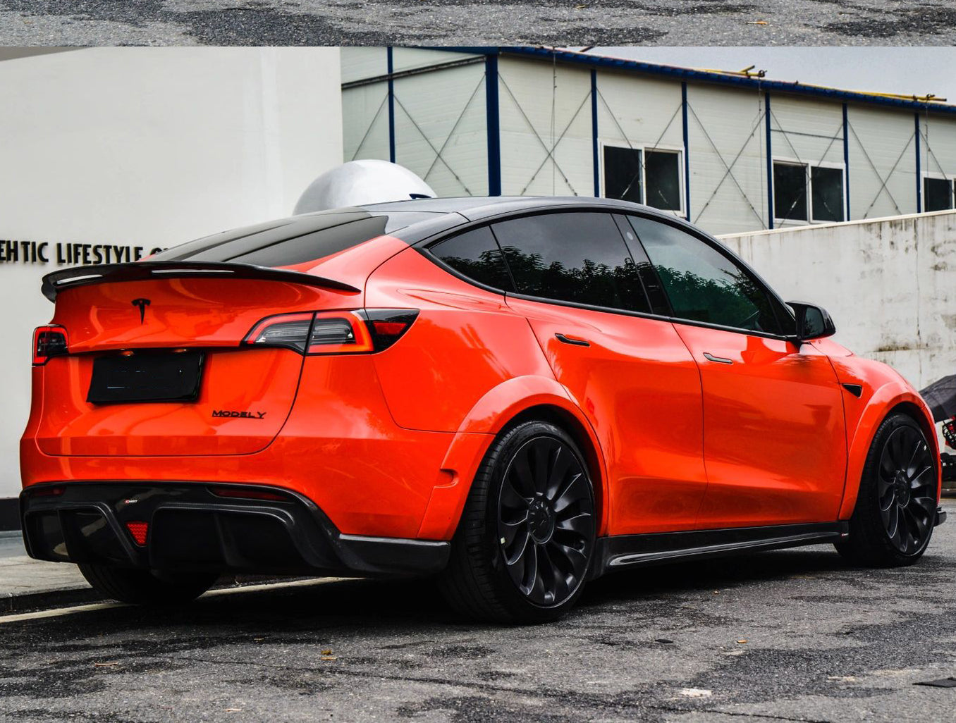 Mallcas™ Glossy Lava Orange Vinyl Wrap