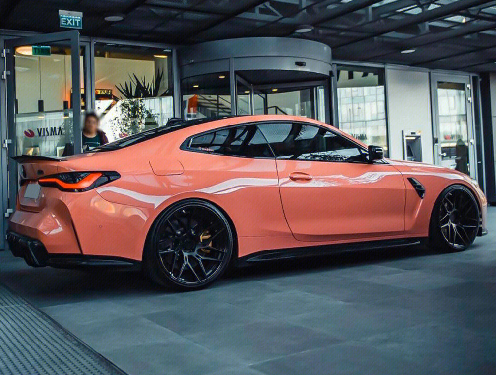 Mallcas™ Glossy Coral Orange Vinyl Wrap (PET Liner)