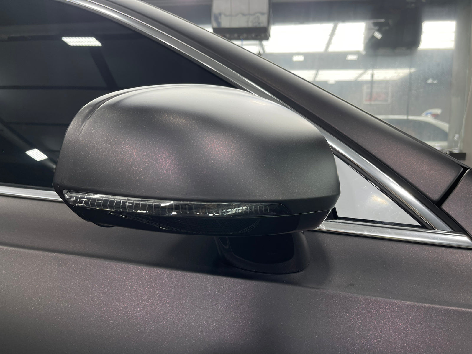 Mallcas™ Matte Diamond Black Red Vinyl Wrap