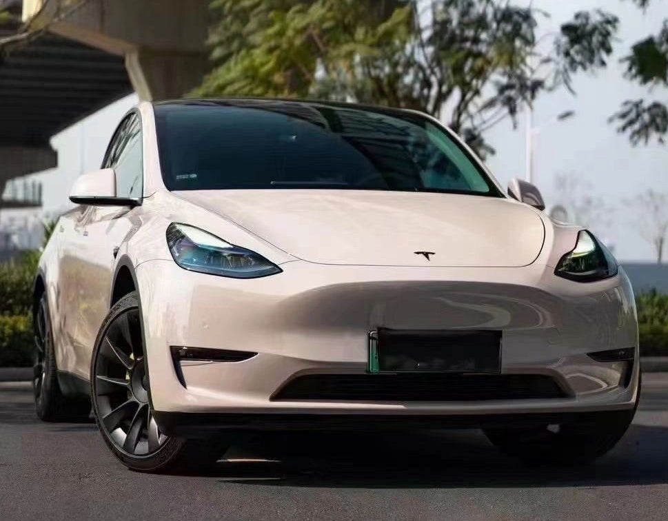 Mallcas™ Glossy First Love Pink Vinyl Wrap (PET Liner)