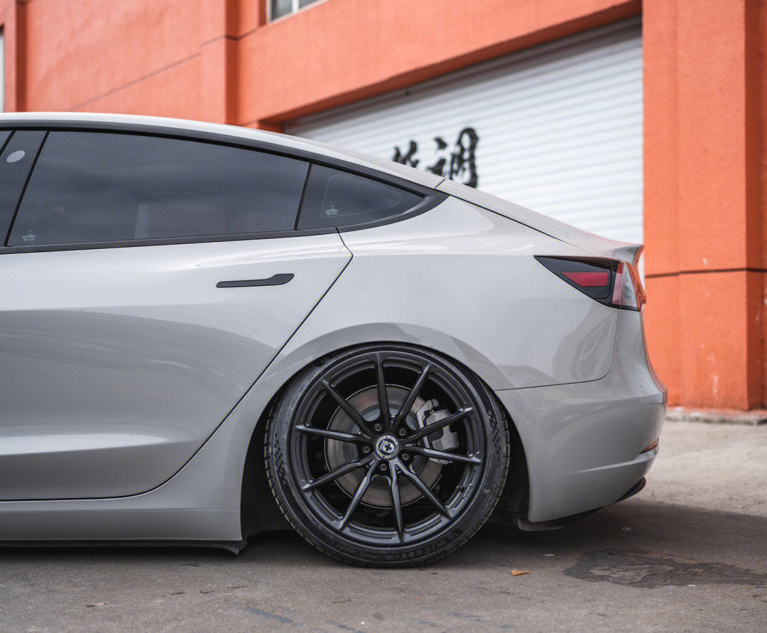 Mallcas™ Glossy Chalk Grey Vinyl Wrap