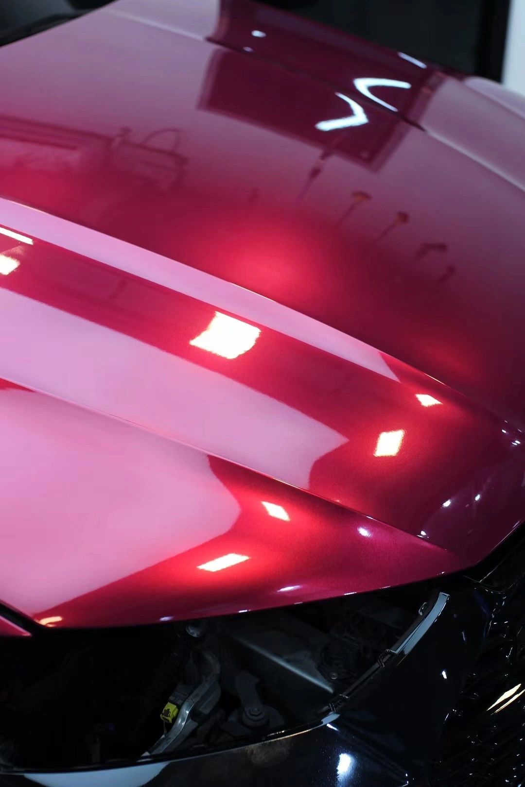 Mallcas™ Glossy Metallic Glass Tower Red Vinyl Wrap (PET Liner)