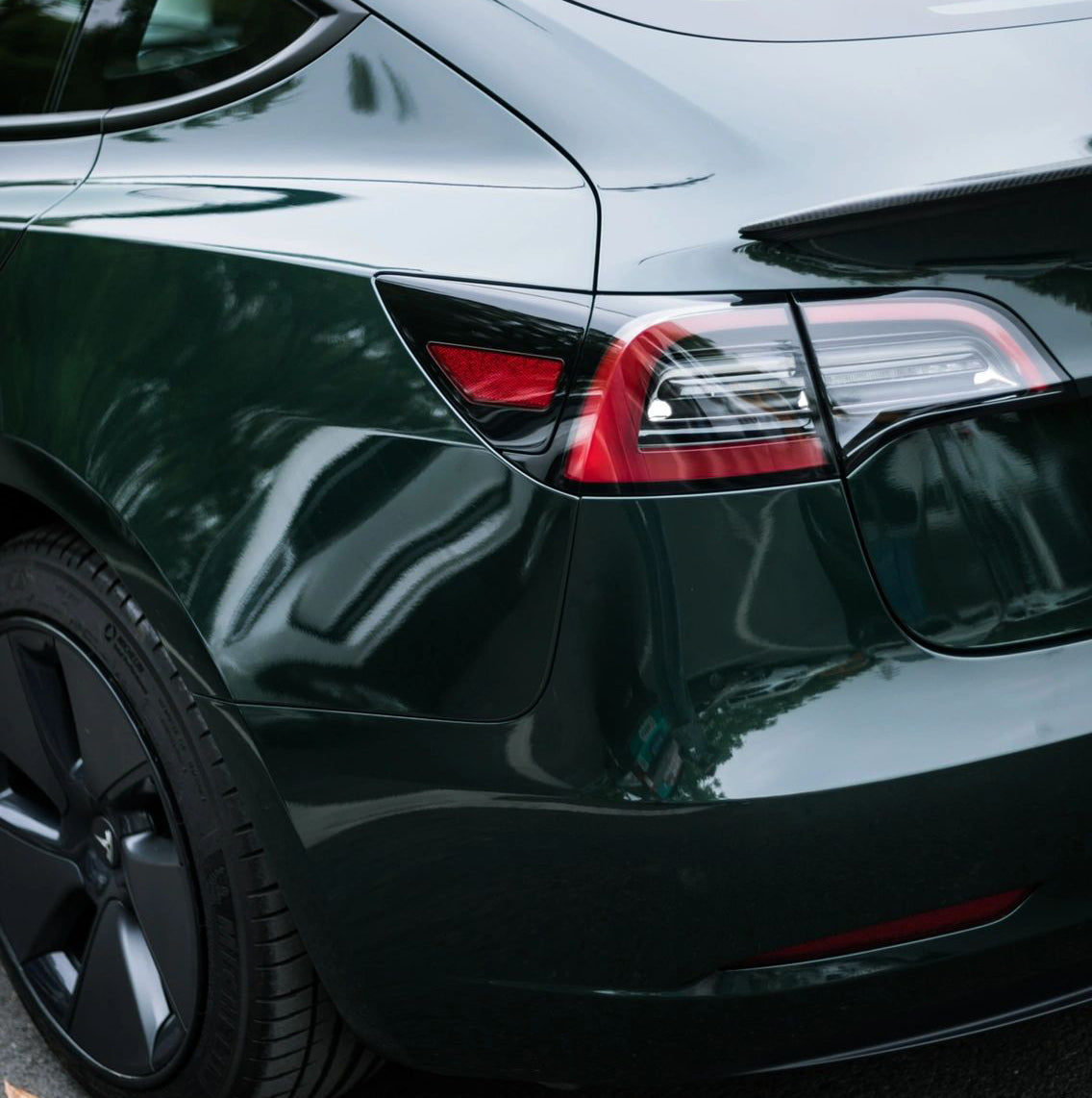 Mallcas™ Glossy Viridis Vinyl Wrap