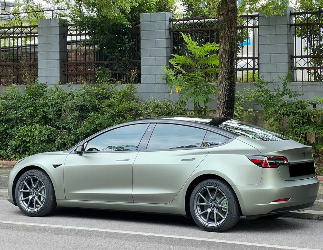 Mallcas™ Ultra Matte Green Grey Vinyl Wrap