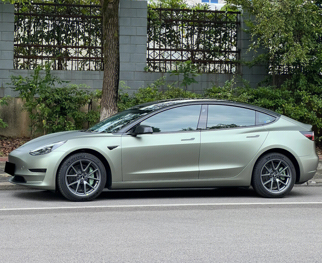 Mallcas™ Ultra Matte Green Grey Vinyl Wrap