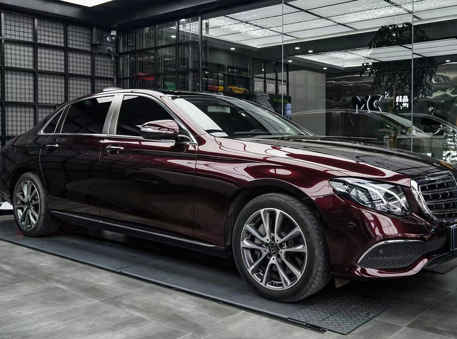 Mallcas™ Glossy Metallic Black Rose Vinyl Wrap (PET Liner)