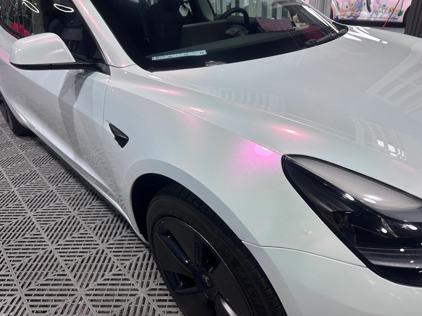 Mallcas™ Glossy Diamond Pink White Vinyl Wrap